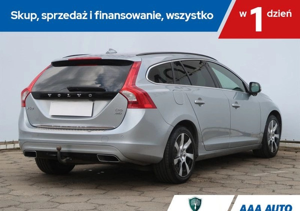 Volvo V60 cena 50000 przebieg: 216904, rok produkcji 2013 z Oświęcim małe 106